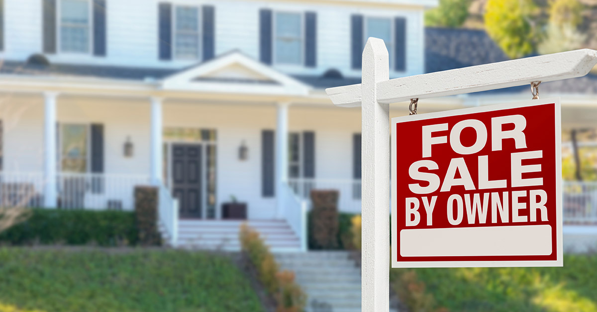 Homeowner preparing to sell a house without Realtor commission